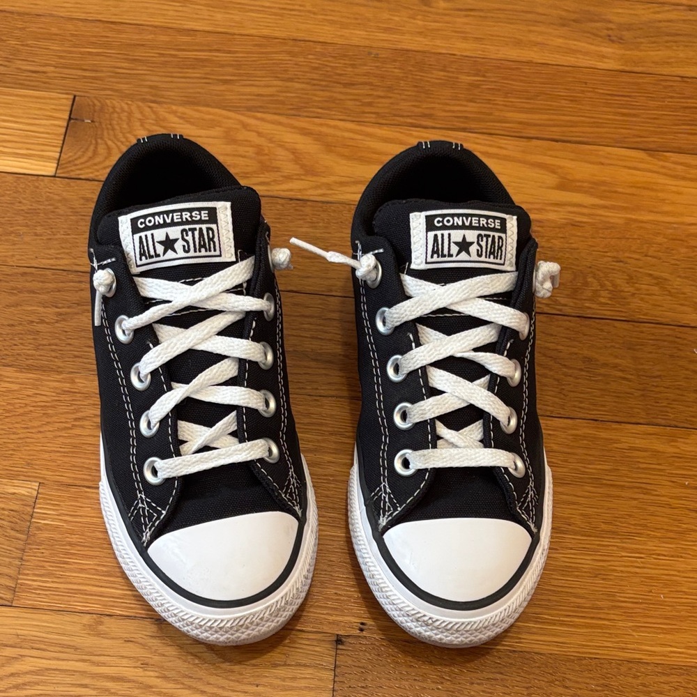 Converse Black & White Kids' Low Top Sneakers - Picture 14 of 16